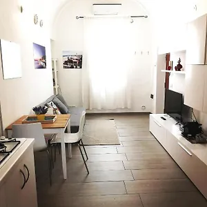  Apartament White House